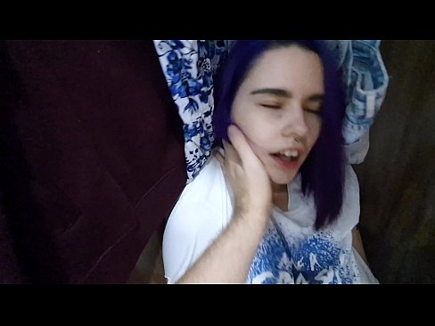 ❤️ Našel sem svojo sestro v omari in ji pomagal narediti ❤️ Porno pri nas
